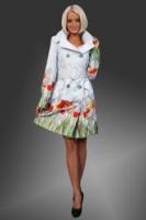 Роскошный белый плащ с тюльпанами от AlisaFashion